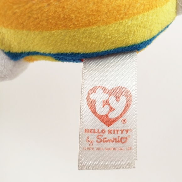 Ty Sanrio Hello Kitty Plush Rainbow Stripes with Pink Cupcake - Picture 11 of 11